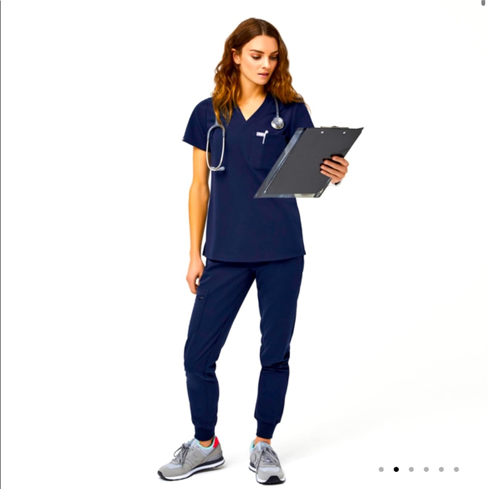 FIGS XXS Catarina One-Pocket Scrub Top and XXS Petite Zamora Jogger Scrub Pants